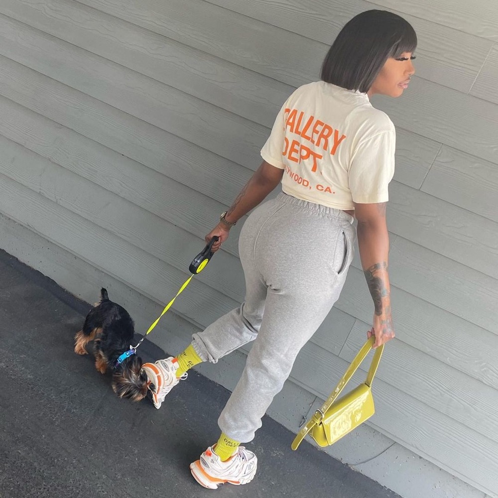 Meet your Posher, Coleyru